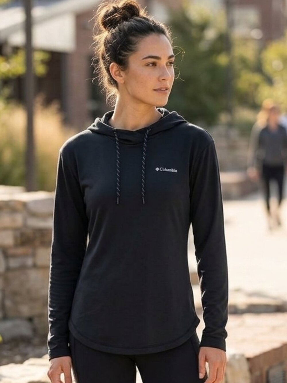 Columbia Sweatshirt Medium workout layering Women's Black Hooded Pullover hiking